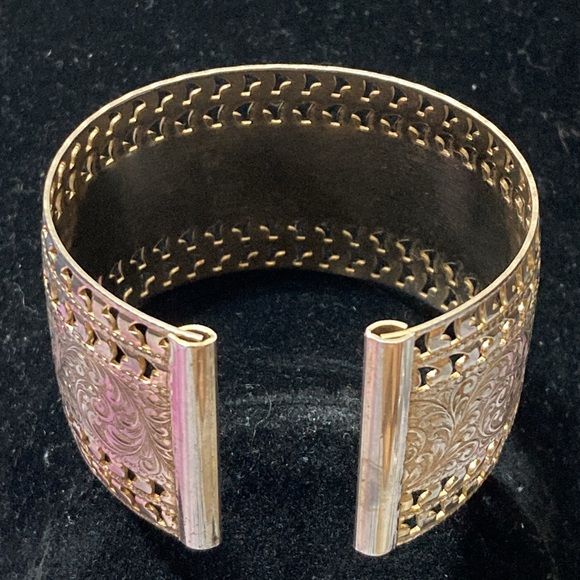 Vintage Gold Tone Cuff Etched Bracelet - Picture 3 of 11
